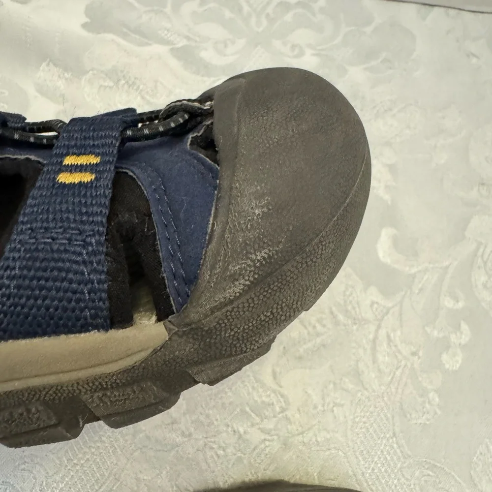 Keen Newport H2‎ Kids Size 4 Blue Waterproof Sandal Hiking Shoe Coastal Washable